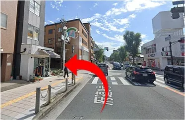 箕面5丁目交差点を左折します。